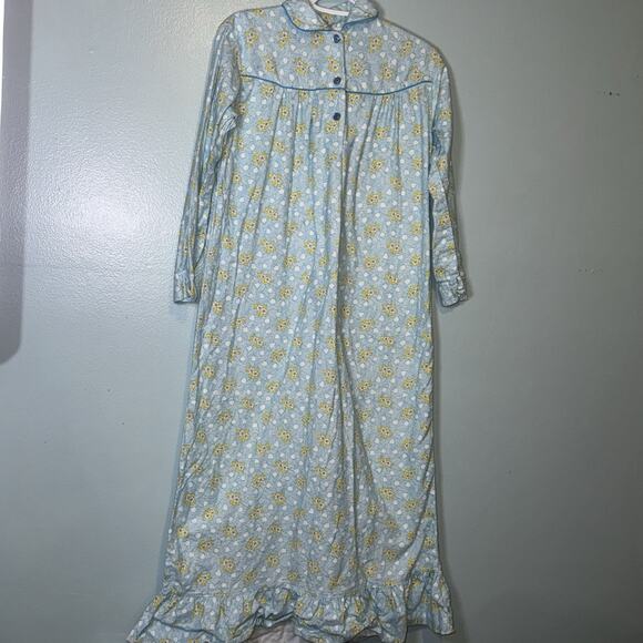 20th Century Wear Flannel Nightgown MED Granny Ruffle Long Sleeve Vintage - Picture 1 of 9
